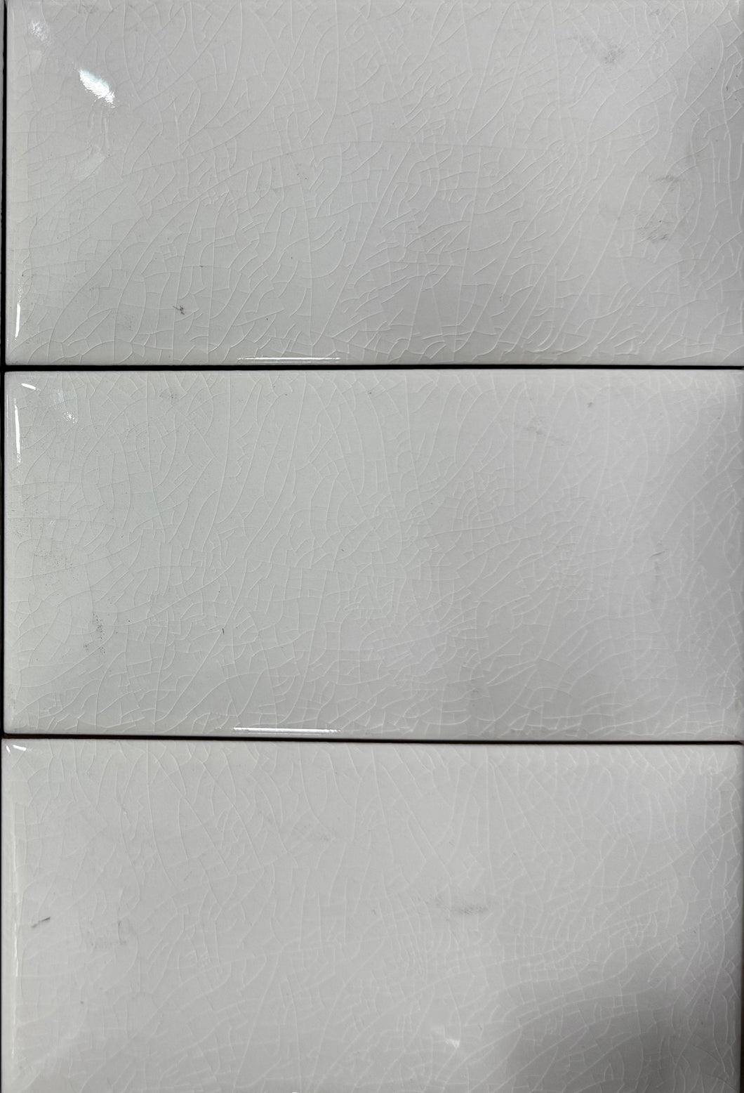 TILE - 3X6 WHITE CRACKLED (POL)